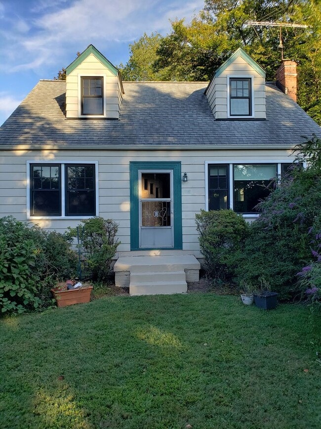 Photo - 119 Washington Grove Ln House