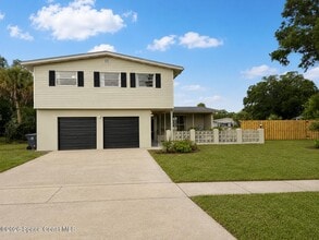 Building Photo - 3080 Royal Oak Dr