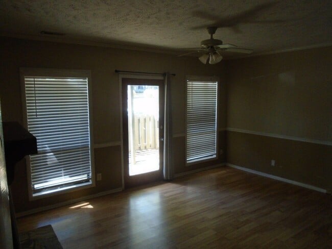 Building Photo - Briarcliff Condos