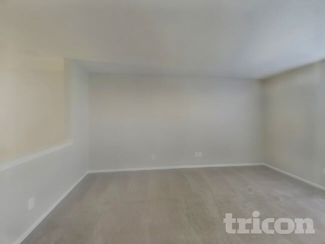 Building Photo - 2934 Ludwig Dr