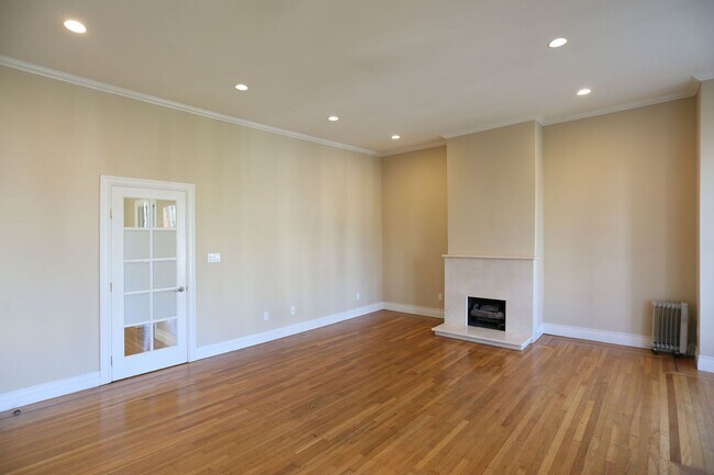 Building Photo - OPEN HOUSE: Tuesday (11/5) from 6-6:30PM L...