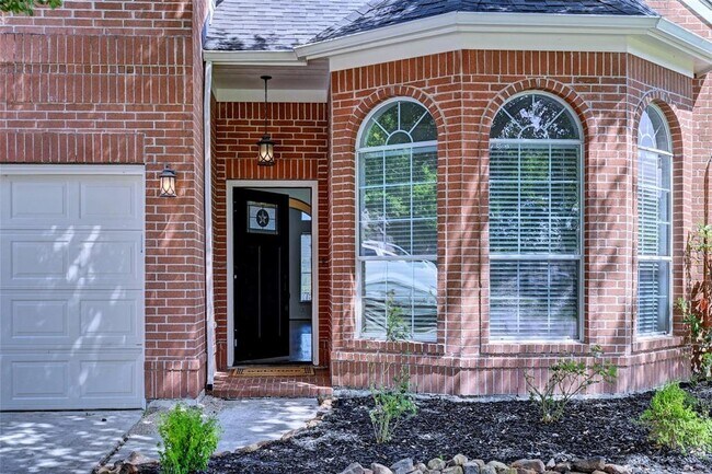 Building Photo - 9110 Water Front Ct