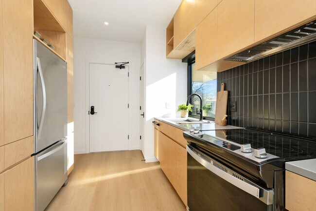 Foto del edificio - 815 Moro St