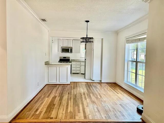Building Photo - 5123 Lahoma St