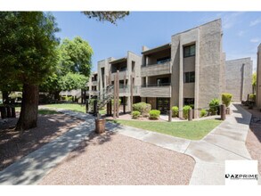 Building Photo - 7777 E Main St