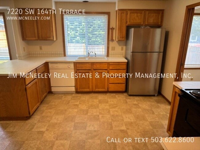 Building Photo - 7220 SW 164th Terrace