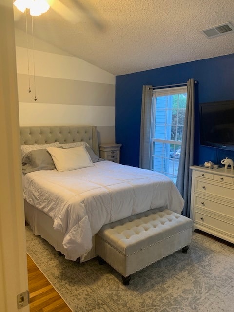 Foto del edificio - 3715 Hampton Ct