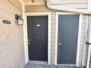 Building Photo - 728 Bering Dr