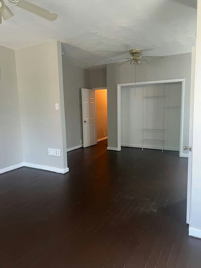 Building Photo - 1628 Gilsey Ave