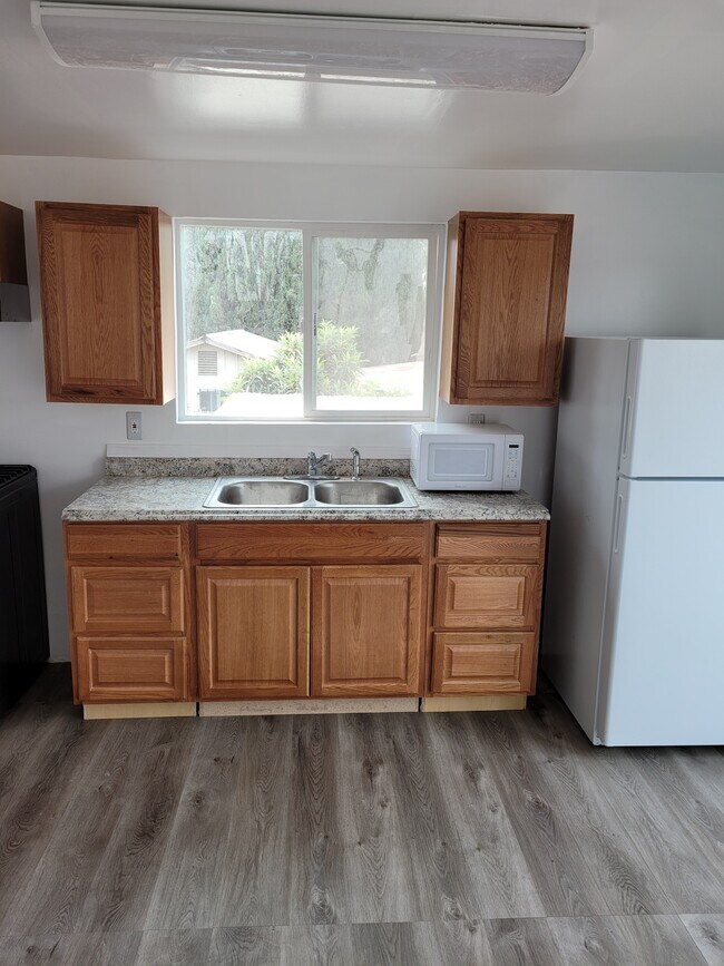 430 Poplar Ave Unit 430, Manteca, CA 95336 Apartments in Manteca, CA