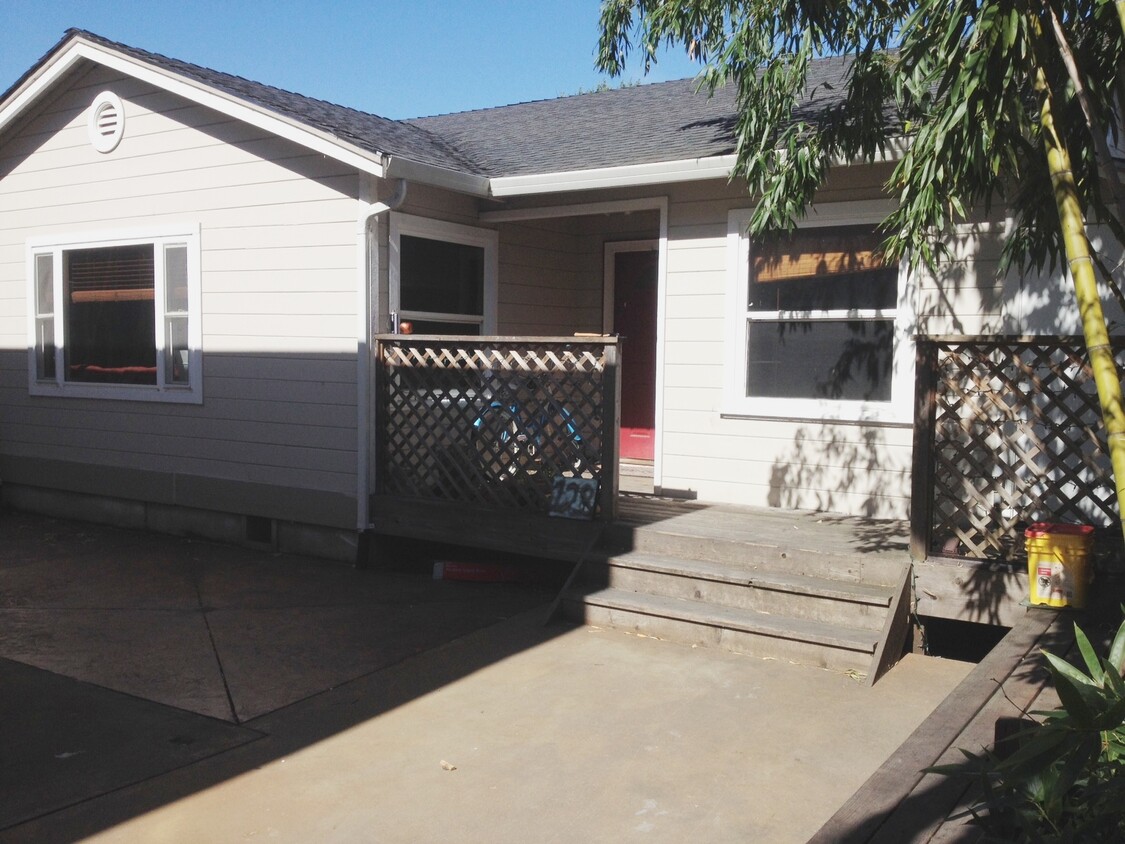 128 Blackburn St Santa Cruz CA 95060 House Rental in Santa