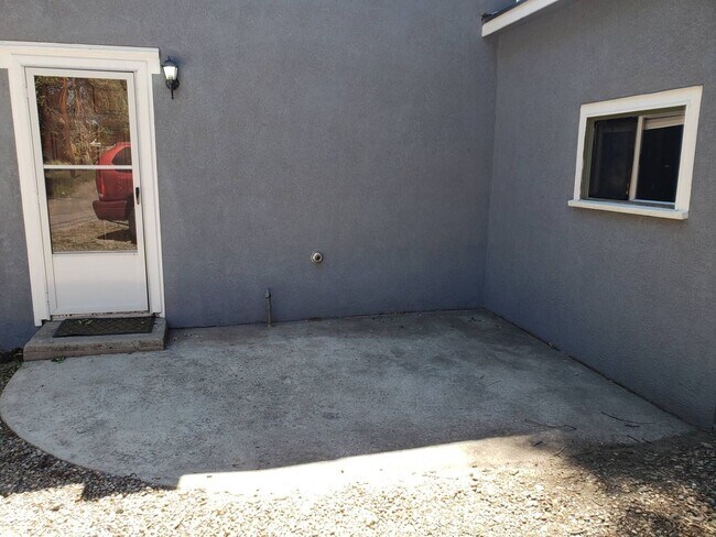 Foto del edificio - Cute Cottage Close to Downtown!