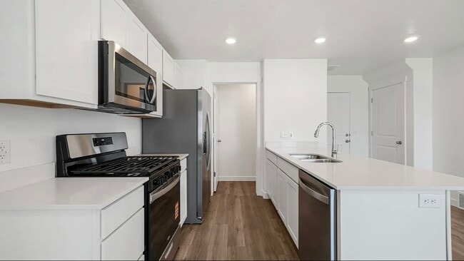 Foto del edificio - 241 N Salty Ln