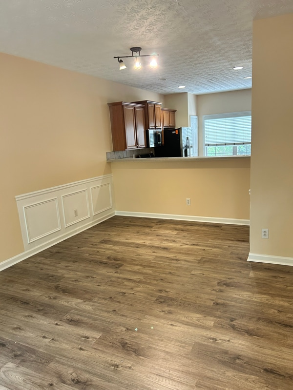Building Photo - 810 Celeste Ln