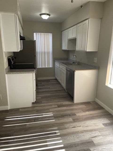 Building Photo - 3816 E McDowell Rd