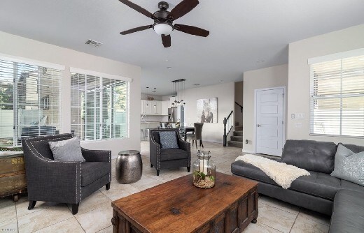 Building Photo - Desirable Mulberry Home