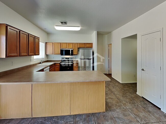 Building Photo - 12201 W Dreyfus Dr
