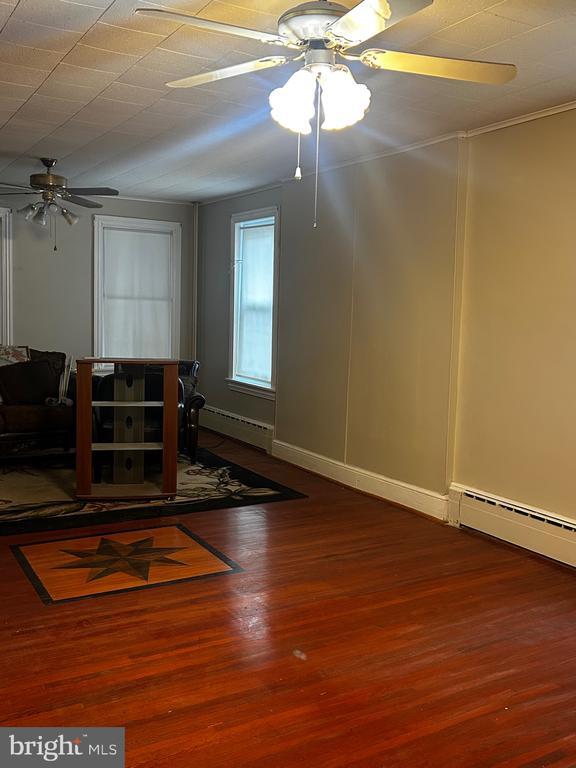 Foto del edificio - 325 Jefferson Ave