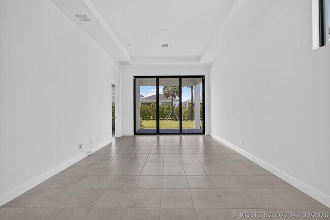 Building Photo - 9148 SW Esule Way