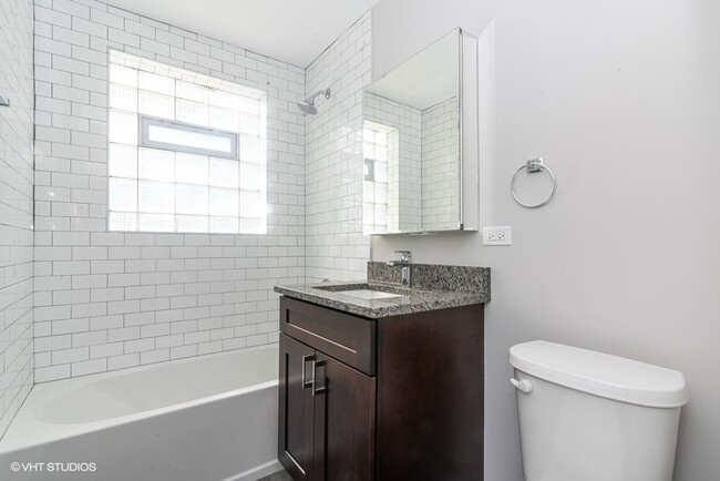 Building Photo - 6521 N Seeley Ave