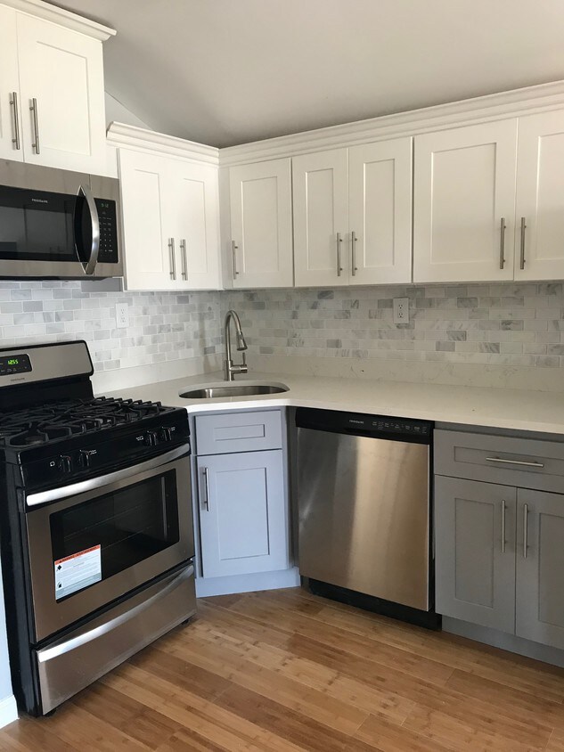Foto principal - 134-15 228th St