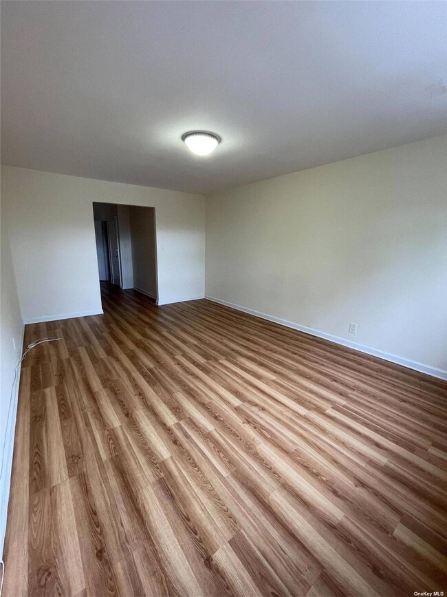 Foto del edificio - 154-12 19th Ave