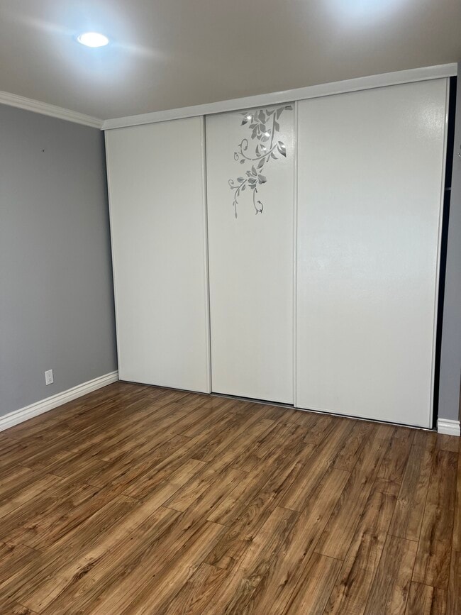 Building Photo - 2940 N Verdugo Rd