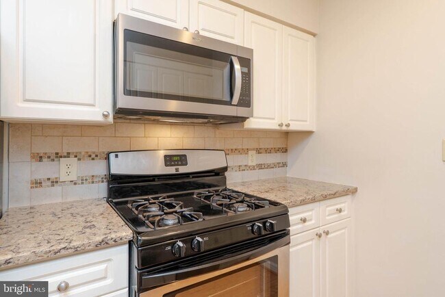 Foto del edificio - 2204 Westcourt Ln