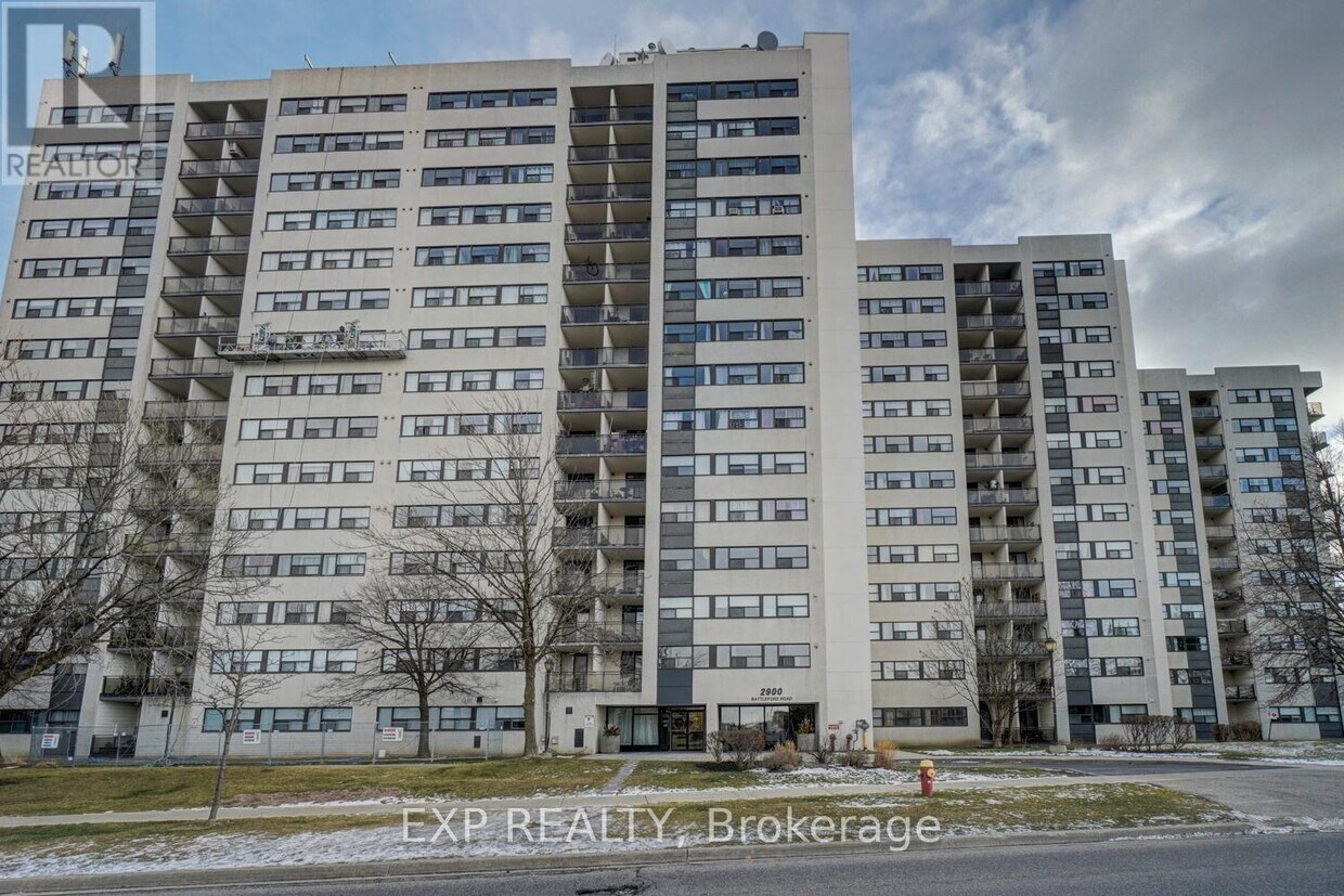 Primary Photo - 2900-2900 Battleford Rd