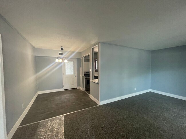 Foto del edificio - Large 3/2-Sam Houston Subdivision