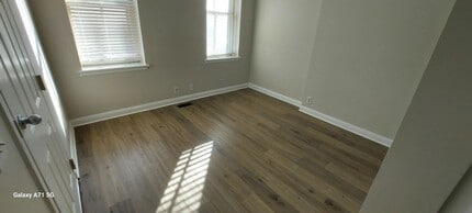 Building Photo - 2349 S 10th St