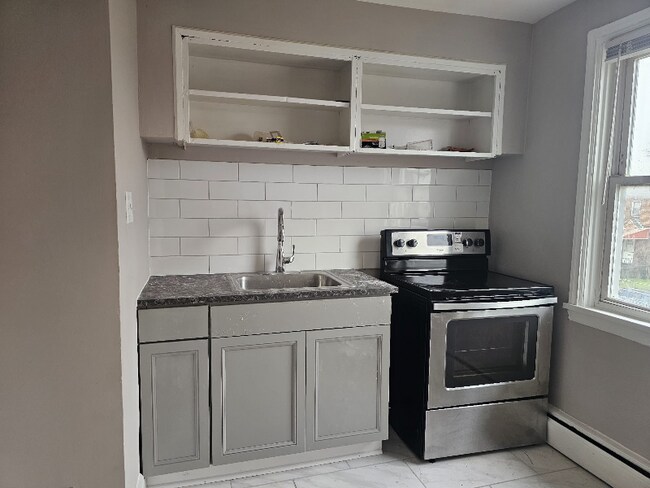 Foto del edificio - 5109 Arbutus Ave