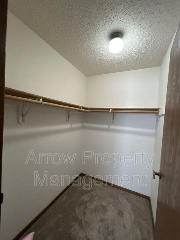 Building Photo - 203 E Arbor Ave