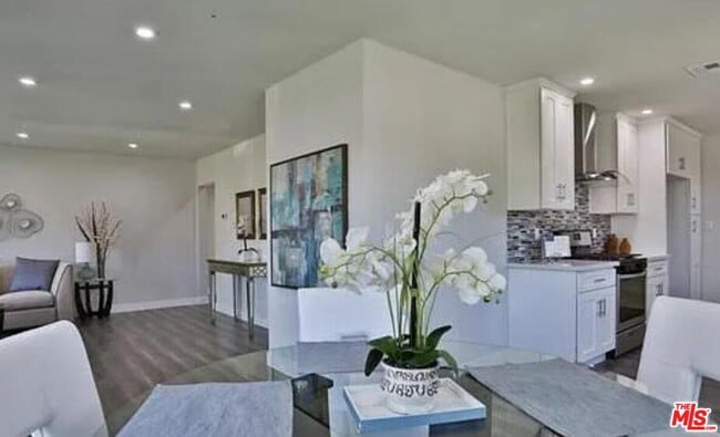 Building Photo - 6731 Rubio Ave