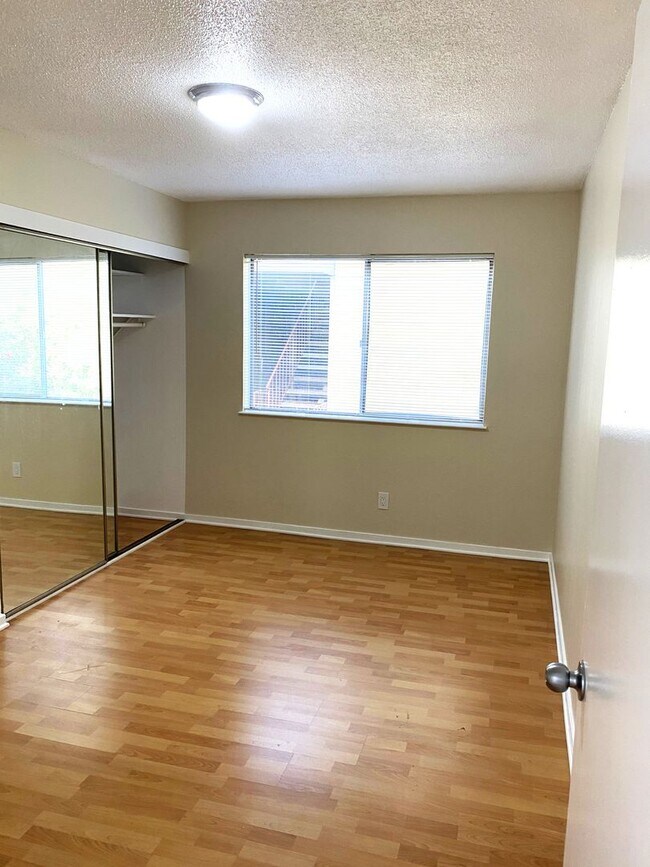 Foto del edificio - 1bed  1 bath Condo