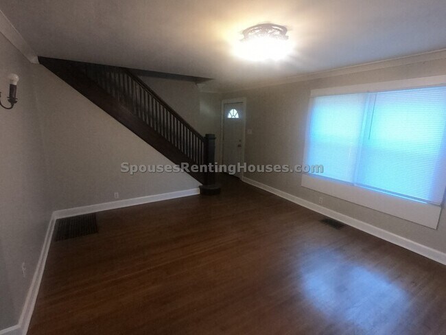 Building Photo - 377 S Emerson Ave