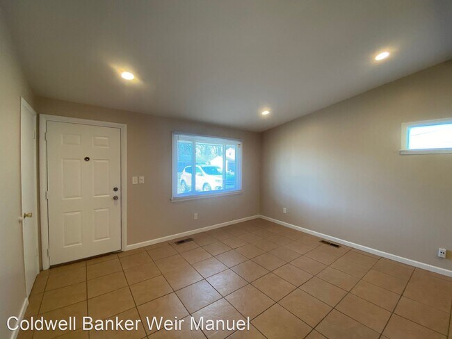 Building Photo - 3 br, 1 bath House - 9331 Hazel Street