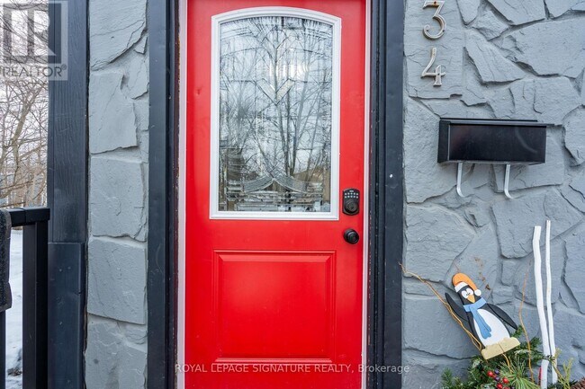 Photo du bâtiment - 34 Bond St S