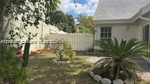 Foto principal - 2731 Cypress Ave