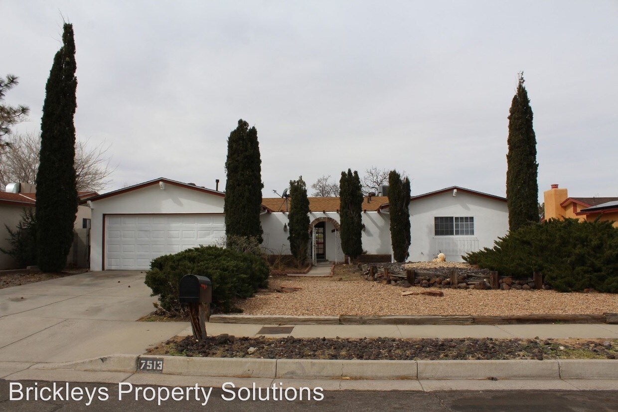 Primary Photo - 4 br, 2 bath House - 7513 St. Clair St. NE
