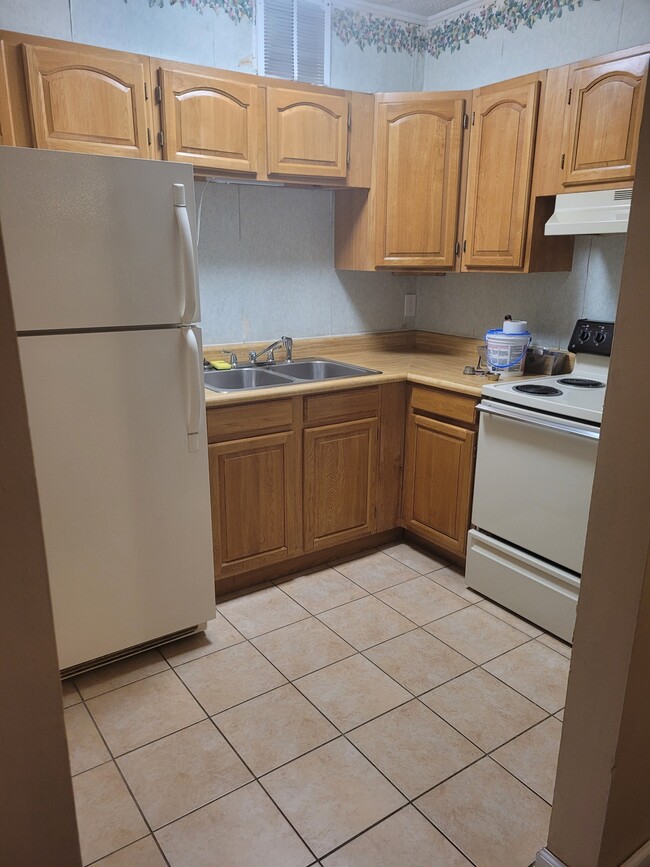 Photo - 9612 Westport Rd House