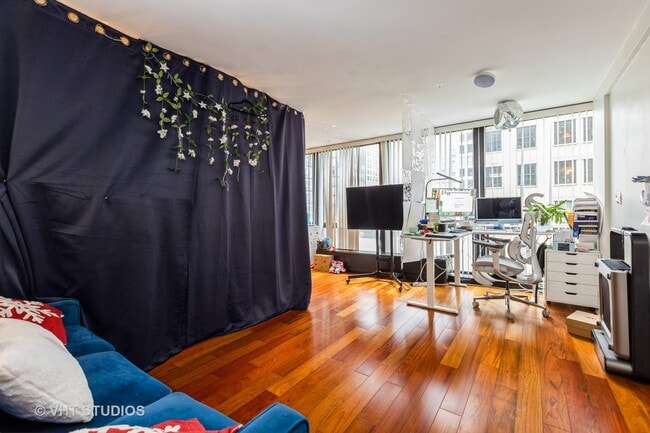 Foto del edificio - 900 N Lake Shore Dr