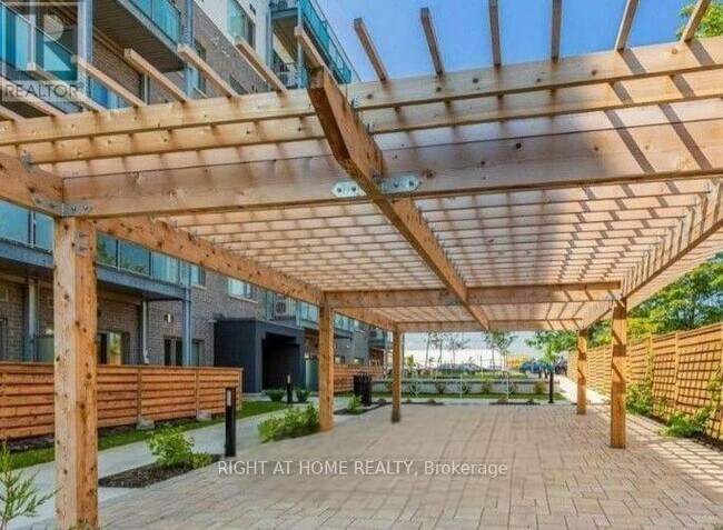 Photo du bâtiment - 5131 Sheppard Ave E