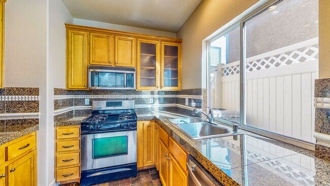 Building Photo - Former model home – Charming 2 bedroom 2 1...