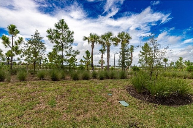 Building Photo - 16572 Kingwood Ln