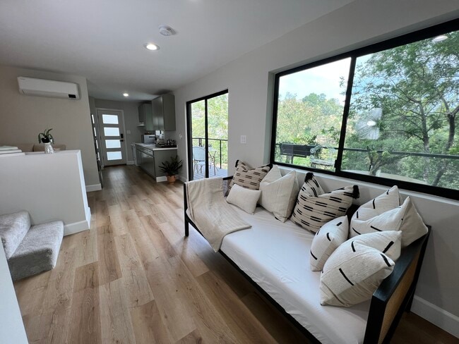 Building Photo - 8353 Yucca Trl