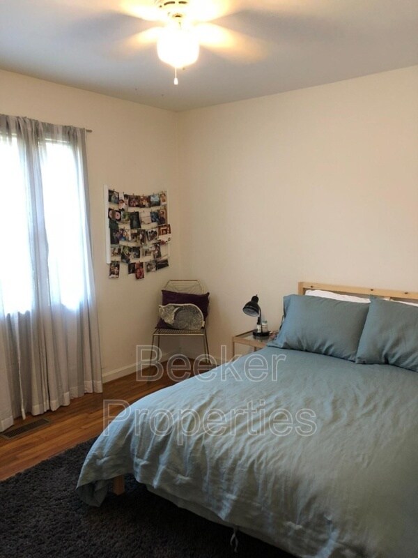 Foto del edificio - 1733 16th Ave E