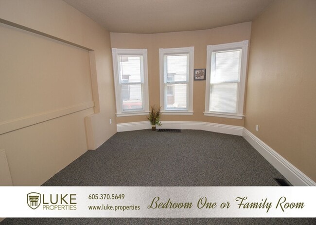 Foto del edificio - 203 S Summit Ave