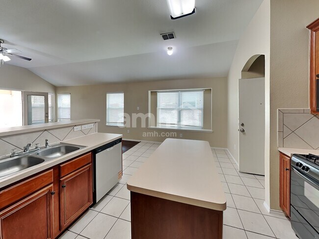 Foto del edificio - 9056 Weller Ln