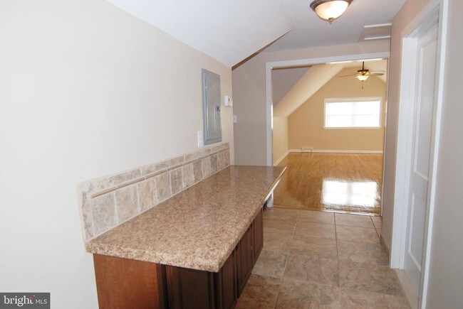 Foto del edificio - 4122 Ferry Rd